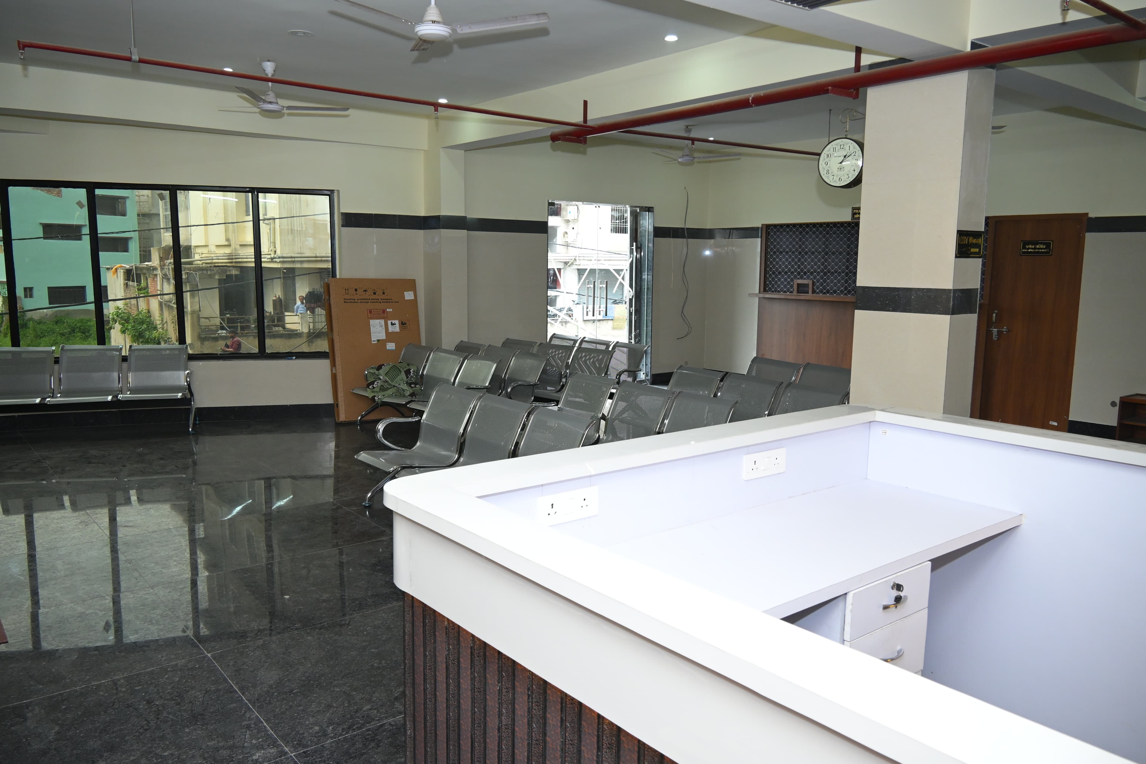 Spacious Patient Waiting Lounge